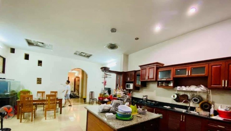 Bán nhà 2 MẶT HẺM THÔNG THOÁNG, 67.4m2 giá chỉ 4.250 tỷ Phan Huy Ích, Tân Bình.